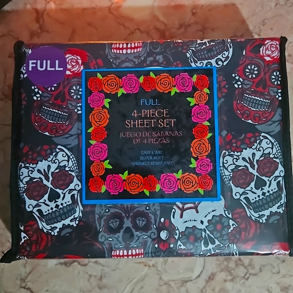 Other - NWOT Sugar Skull sheet set